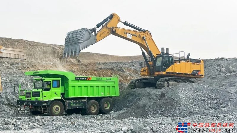 二手叉车批发价格背后的市场逻辑与避坑要点
